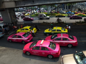 Pinke Taxis in Bangkok