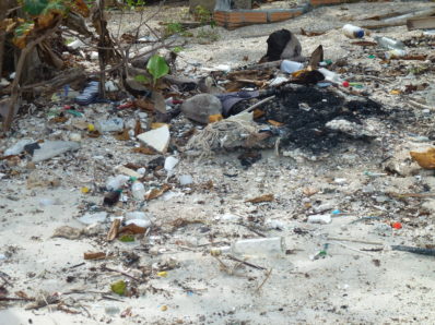 Müll an der Tong Reng Bucht
